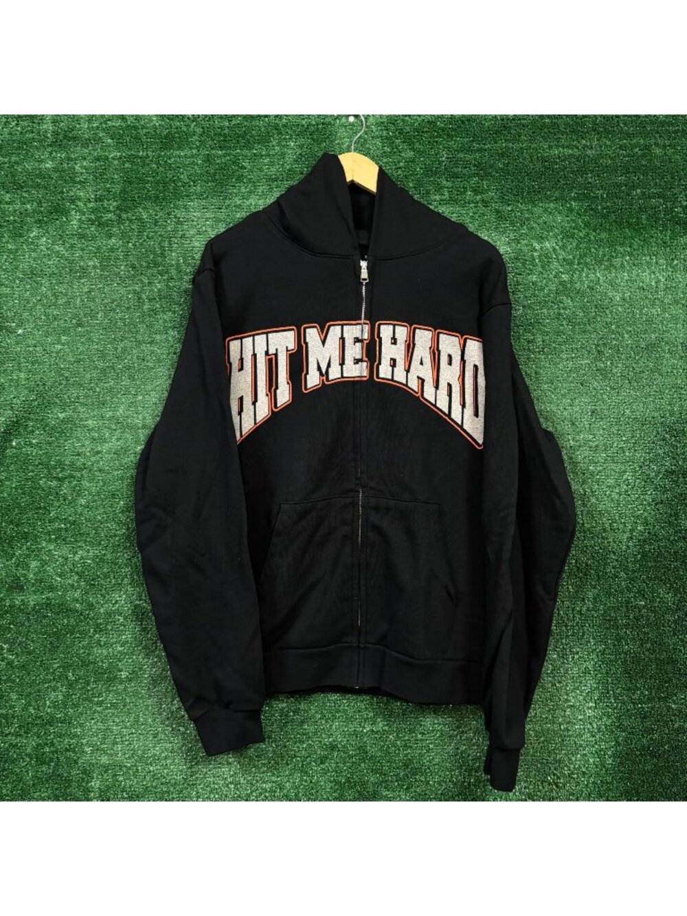 Billie Eilish Hit Me Hard and Soft Tour Exclusive zip up hoodie size Extra Large